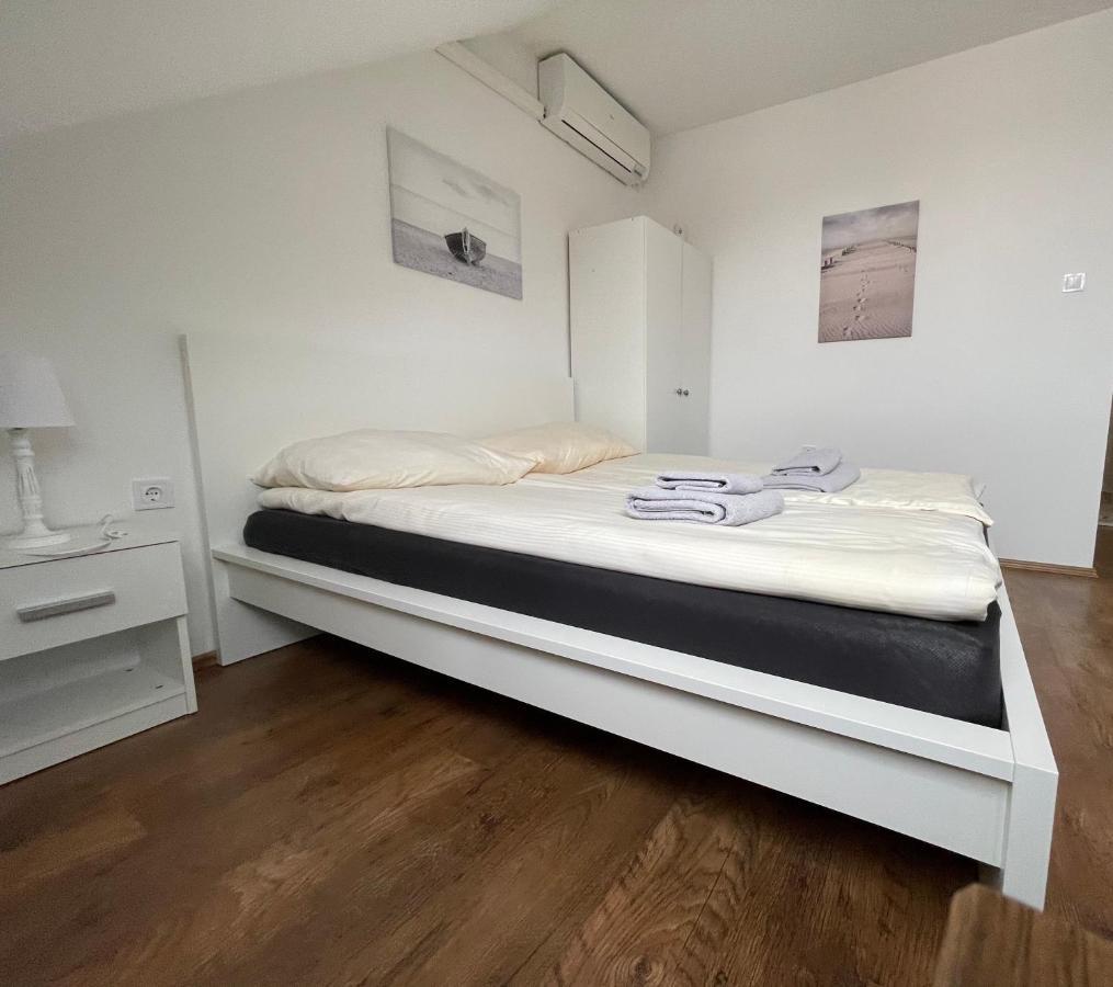 City Apartman Balatonfoldvar Exterior photo